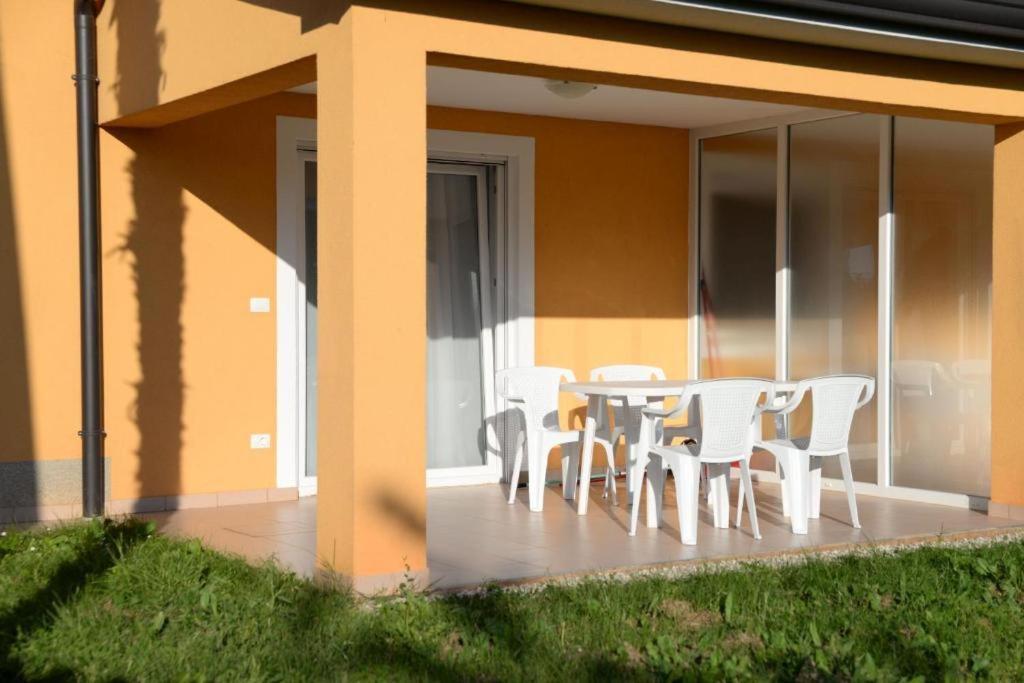 San Lorenzo Apartments Lovrečica Esterno foto