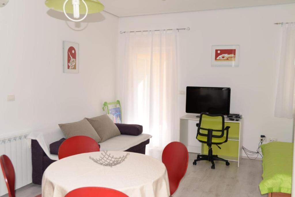 San Lorenzo Apartments Lovrečica Esterno foto