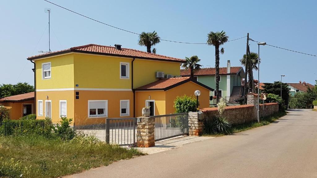 San Lorenzo Apartments Lovrečica Esterno foto